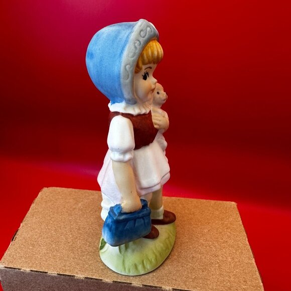 VTG CERAMIC FIGURINE LITTLE GIRL HOLDING PUPPY & BLUE PURSE, 4.5 in - Picture 3 of 7